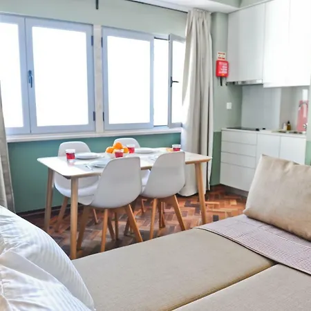 Red, Red Wine In By Misha's Place 3b Apartmán *