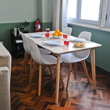 Apartmán Red, Red Wine In By Misha's Place 3b Lisboa