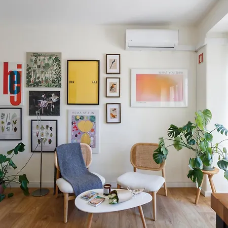 Red, Red Wine In By Misha's Place 3b *