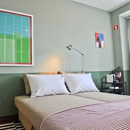 Red, Red Wine In By Misha's Place 3b Apartament *